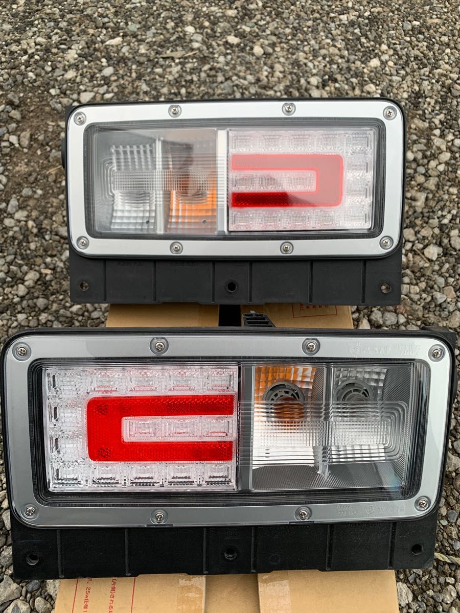 17プロフィア 週末限定価格 純正テールランプ 新車外し レンジャー