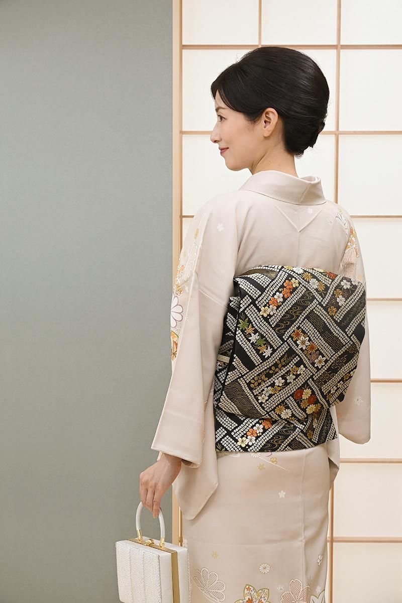銀座【L-8493】袋帯 黒色 疋田の網代に四季花文 - 銀座きもの青木