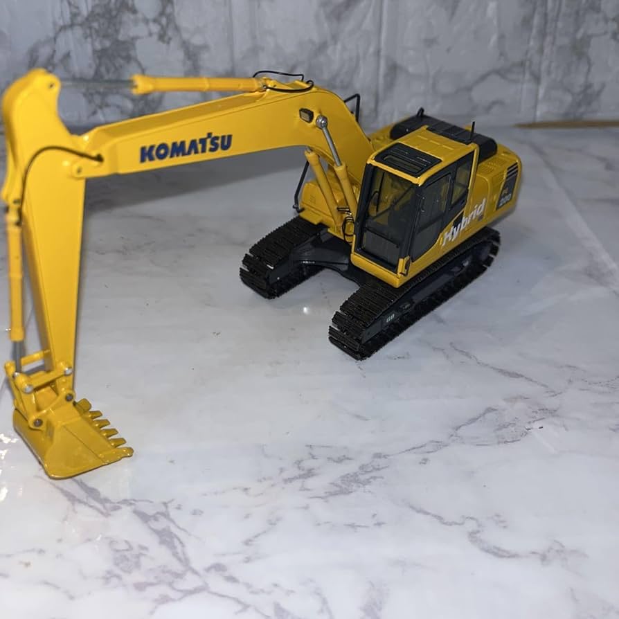 Amazon.co.jp: レア KOMATSU コマツ 1:50 スケール PC200-8 Excavator