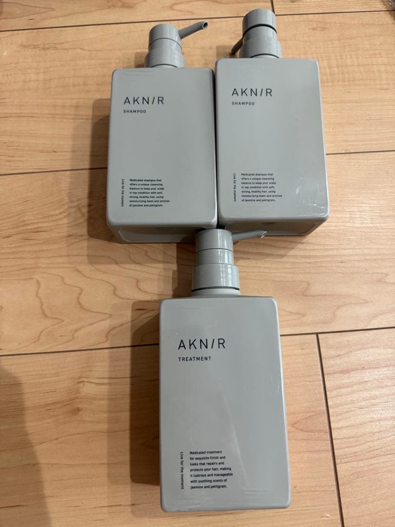 アクニー　　　AKNIR シャンプー2本&トリートメント1本 AKNIR(アクニー) / 薬用ヘアシャンプー＆トリートメントの公式商品情報
