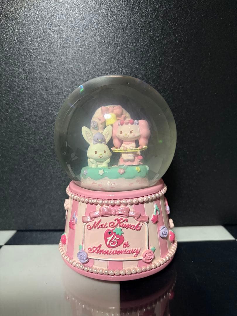 ★数量限定品★ 倉木麻衣15周年記念オルゴール付スノードーム(サンリオコラボ) 楽天市場】サンリオ スノードームキーホルダー（クロミ・シナモロール